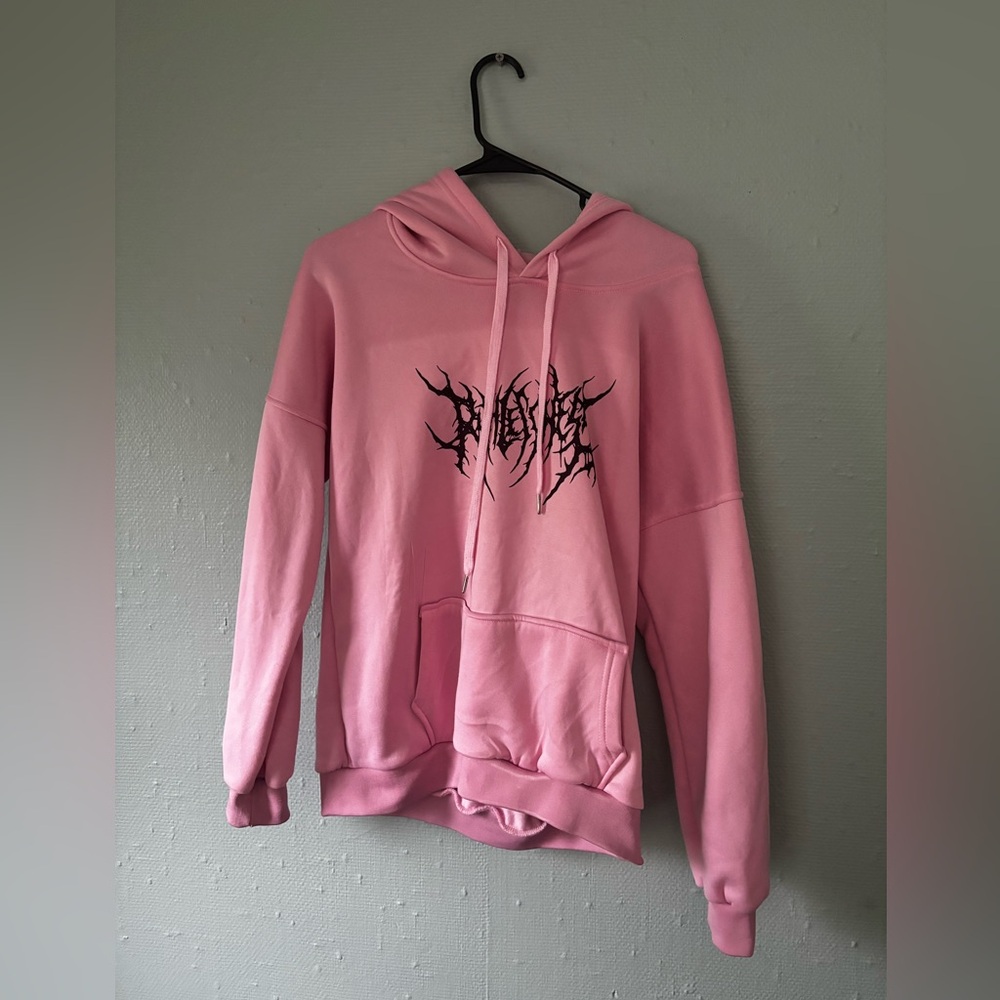 pink hoodie
